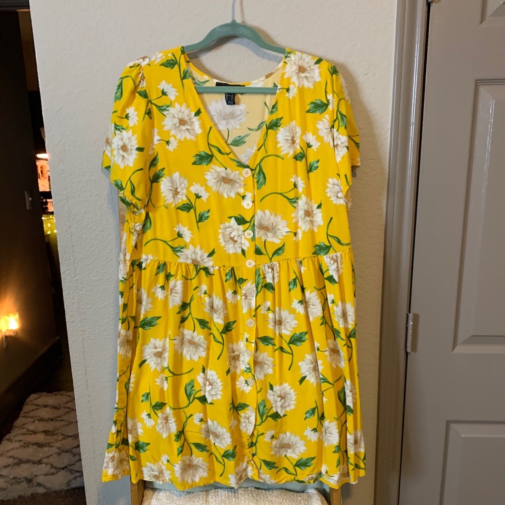 Forever 21 Floral Babydoll Dress